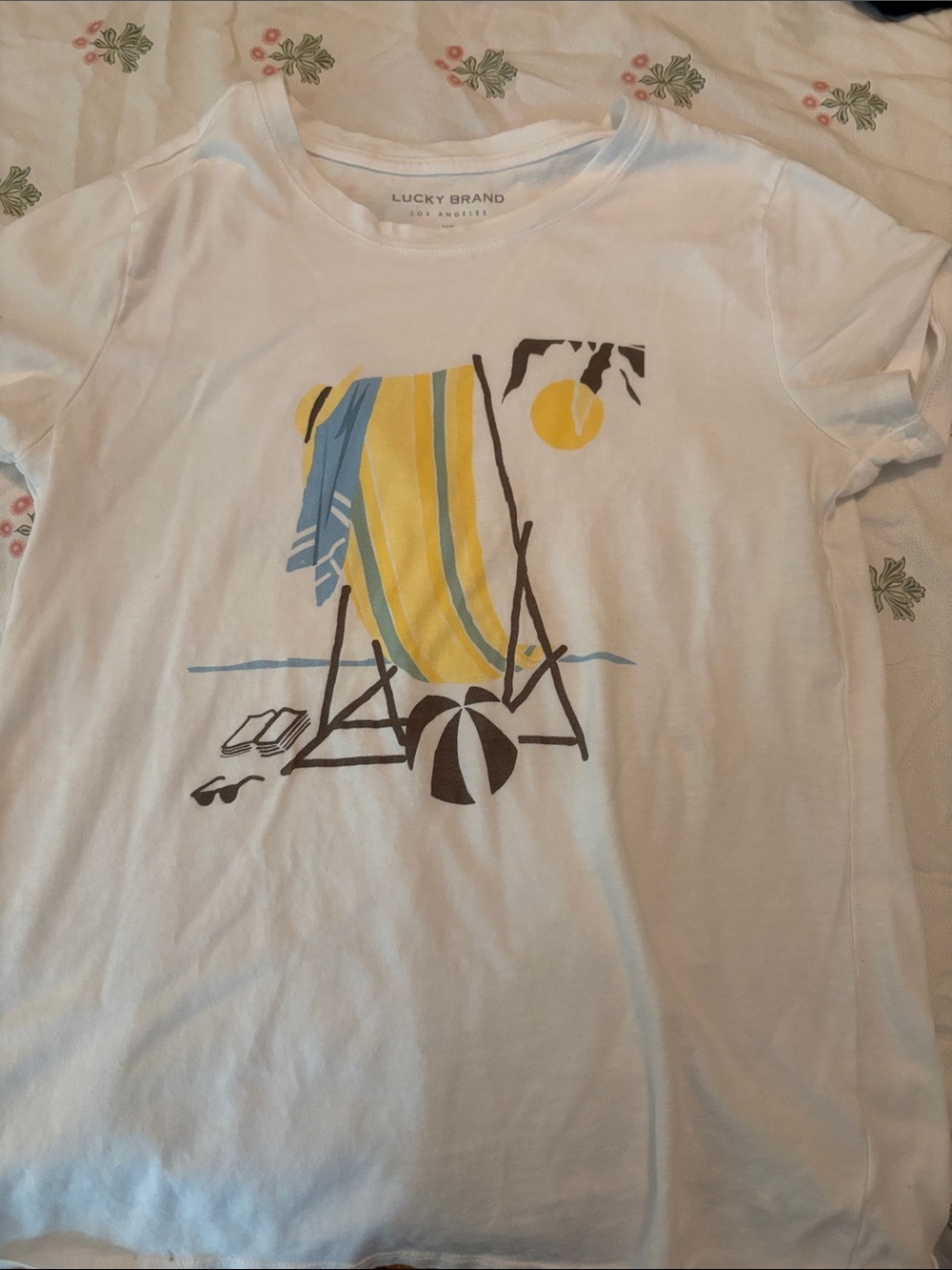 Lucky Brand White Tee with Yellow and Blue Beach Chair Graphic